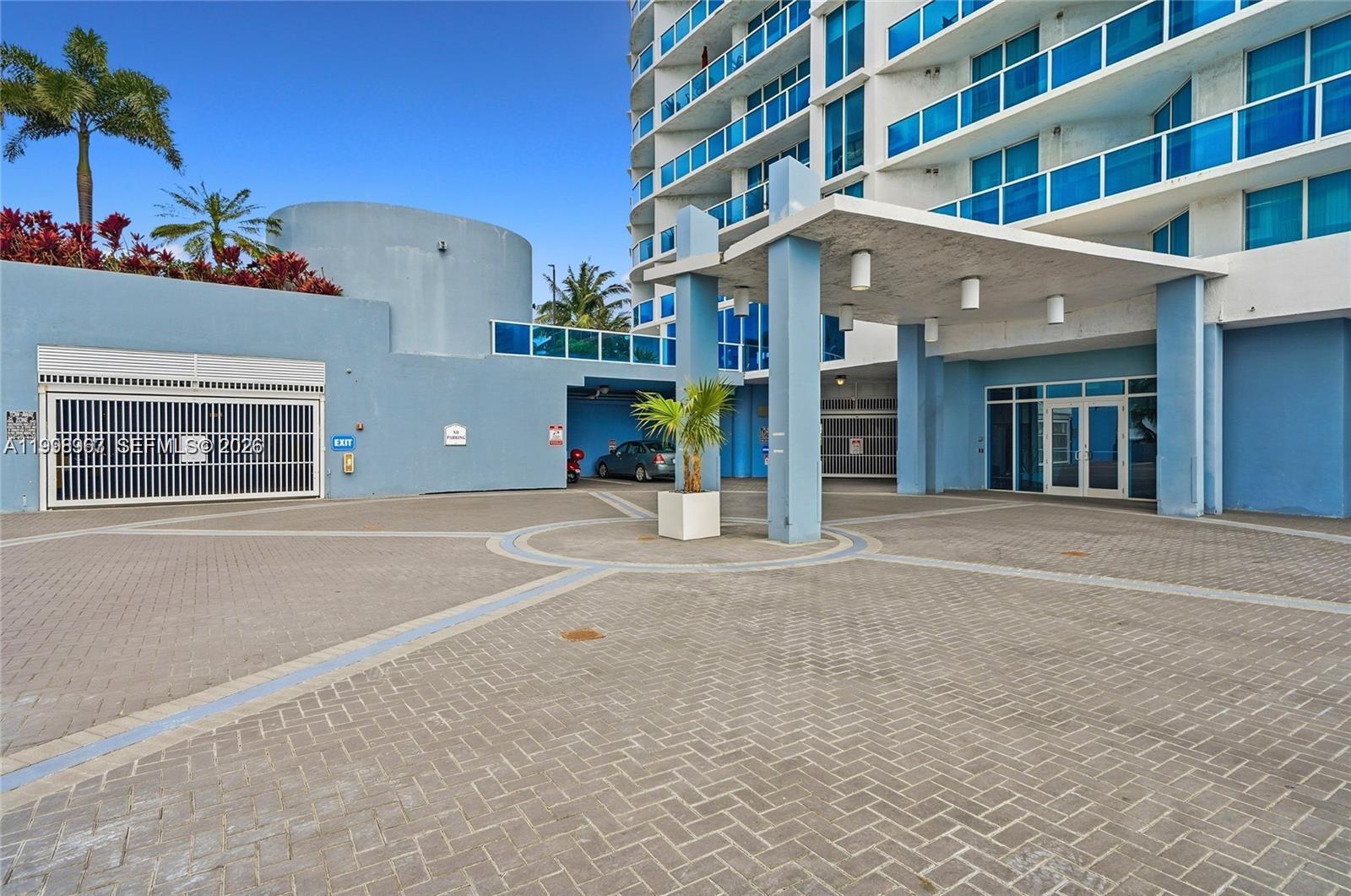 1881 NE 79th St Cswy 2005