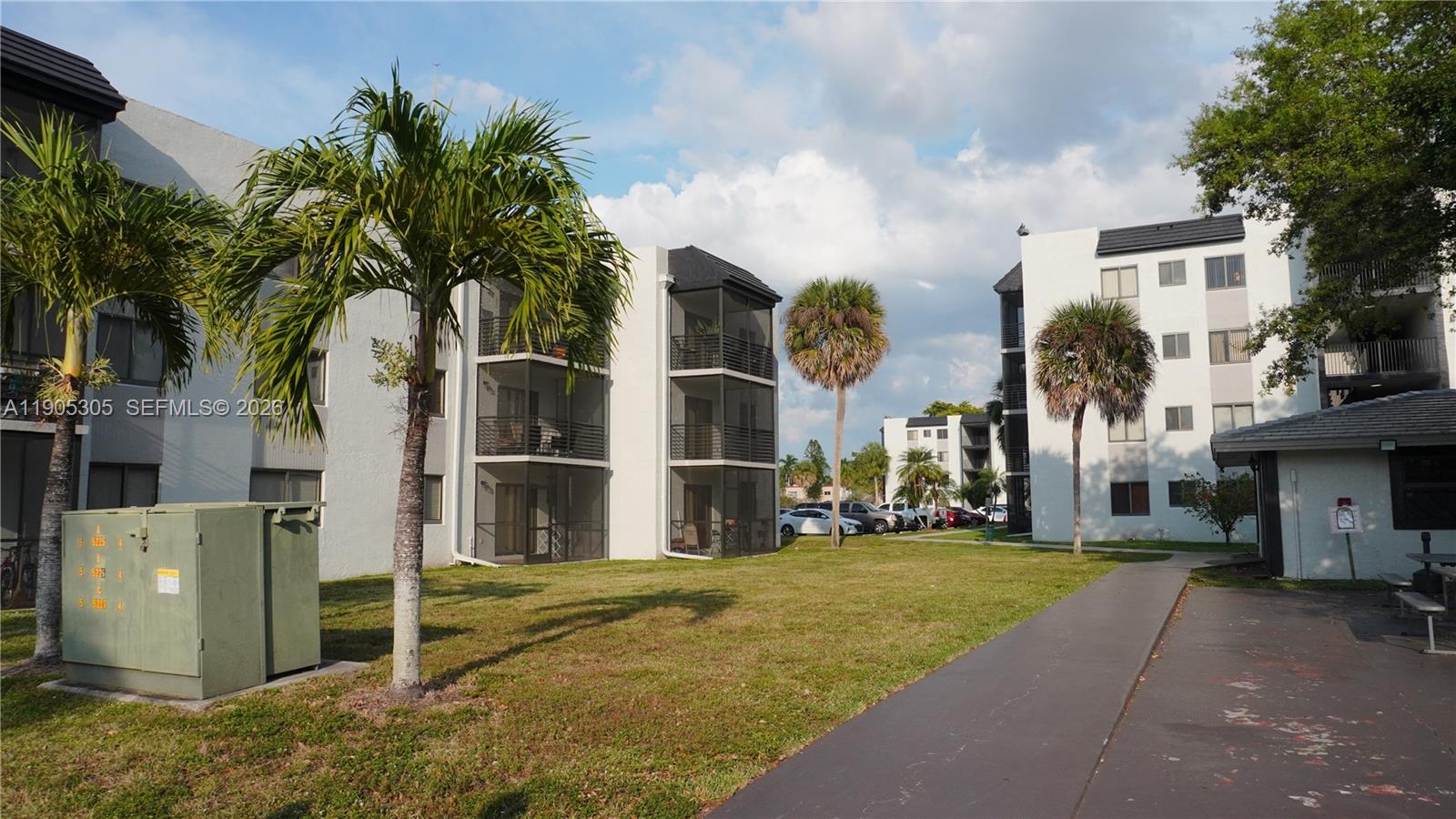 SUNRISE SPRINGS CONDO II - Residential