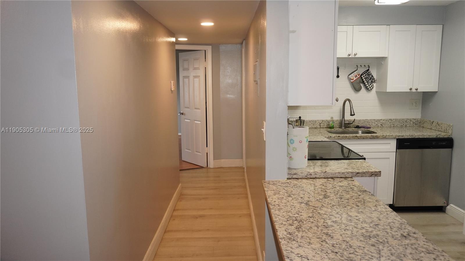 SUNRISE SPRINGS CONDO II - Residential