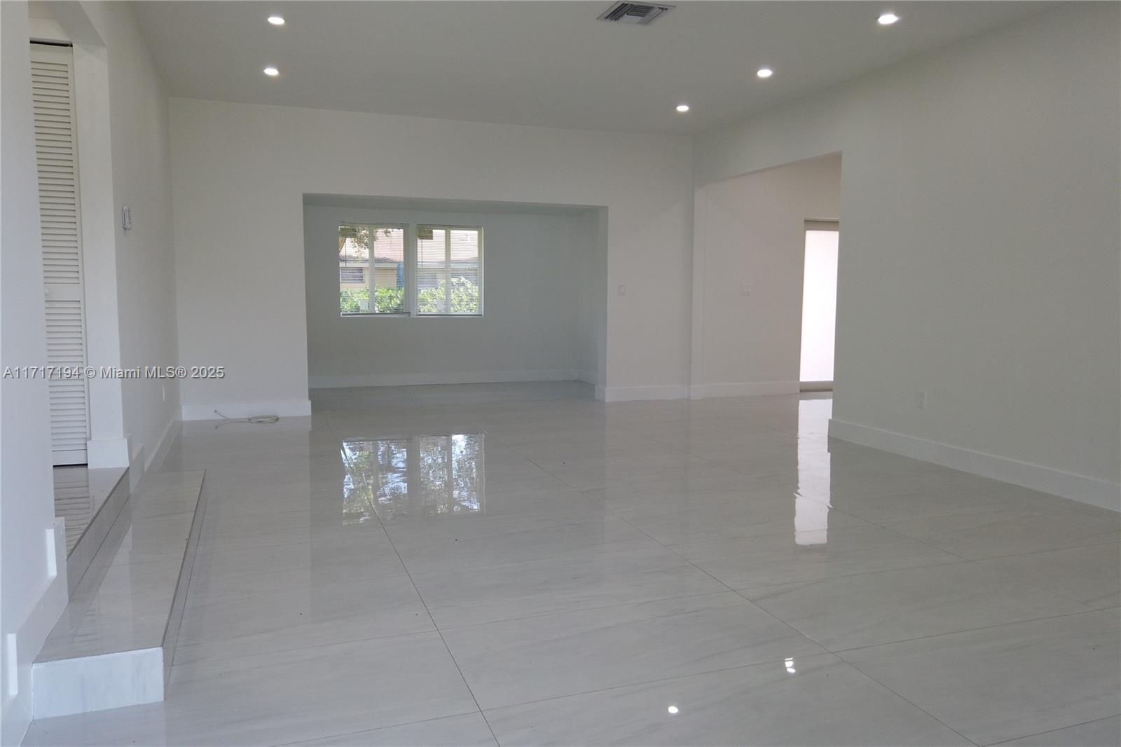 IVES ESTATES SEC 2 - Residential