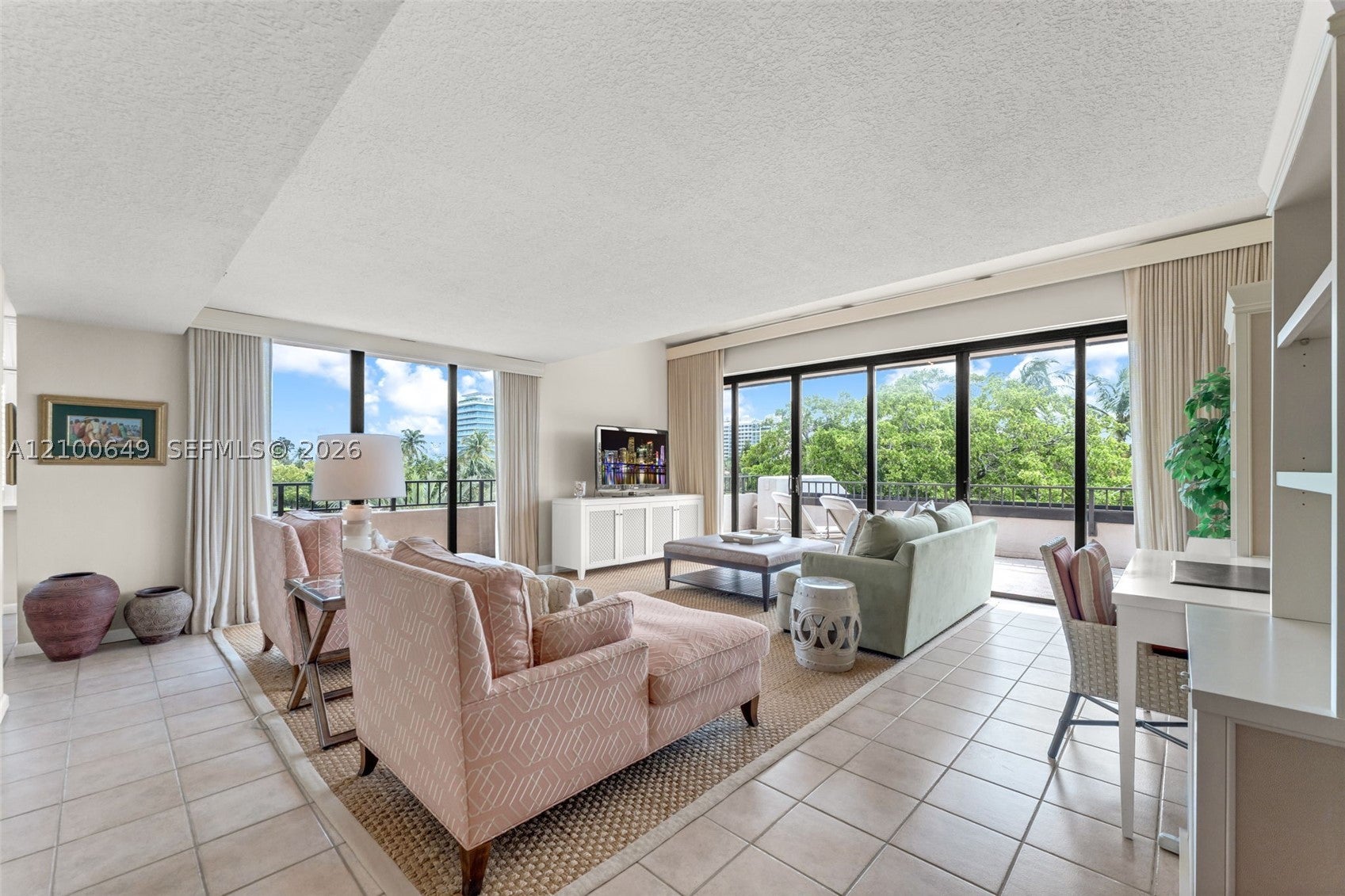 View photos, virtual tours, details... 151 Crandon Blvd 310