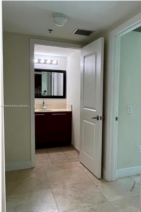 TAO SAWGRASS CONDOMINIUM - Residential Lease