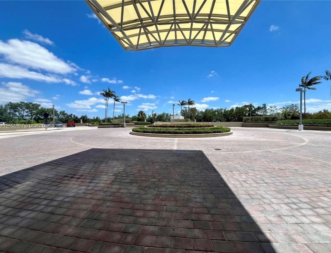 TAO SAWGRASS CONDOMINIUM - Residential Lease