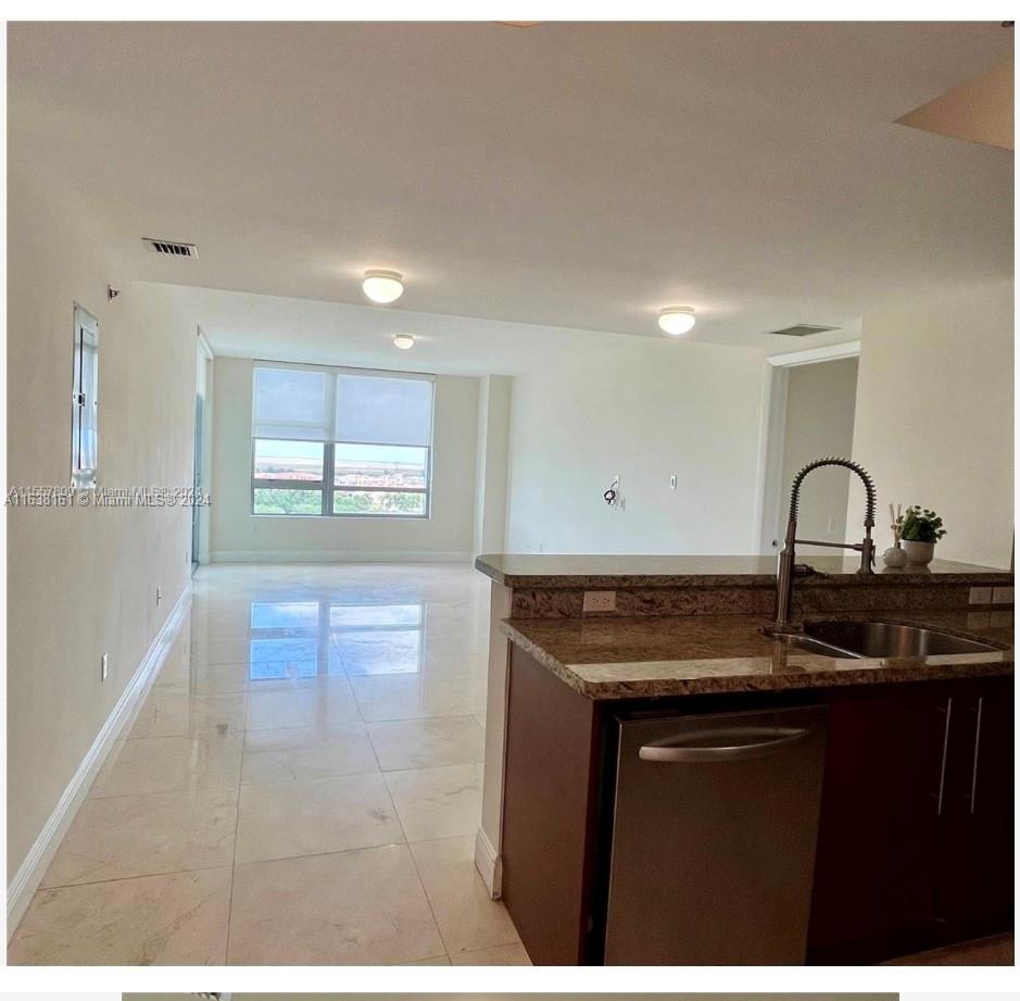 TAO SAWGRASS CONDOMINIUM - Residential Lease