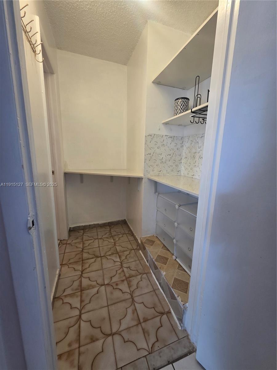 LES CHALETS II - Residential Lease