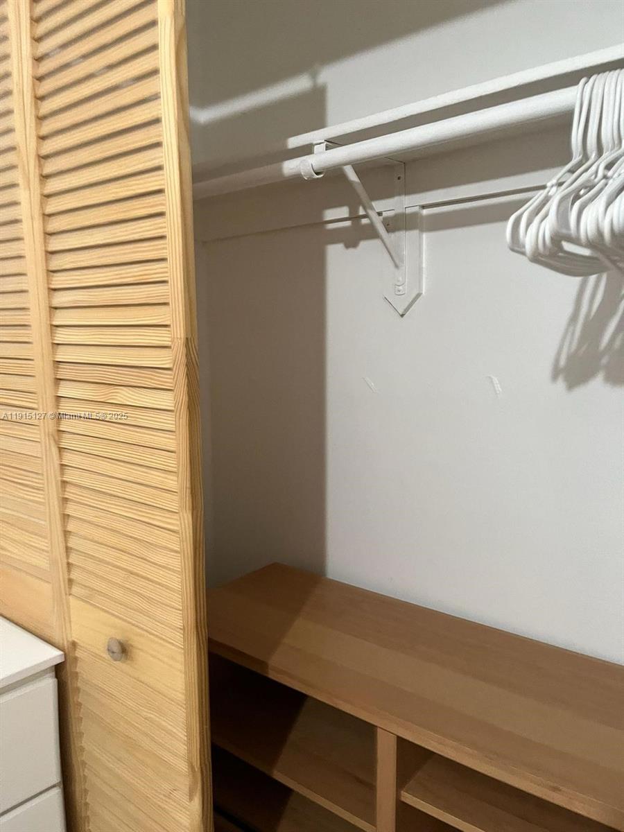 LES CHALETS II - Residential Lease