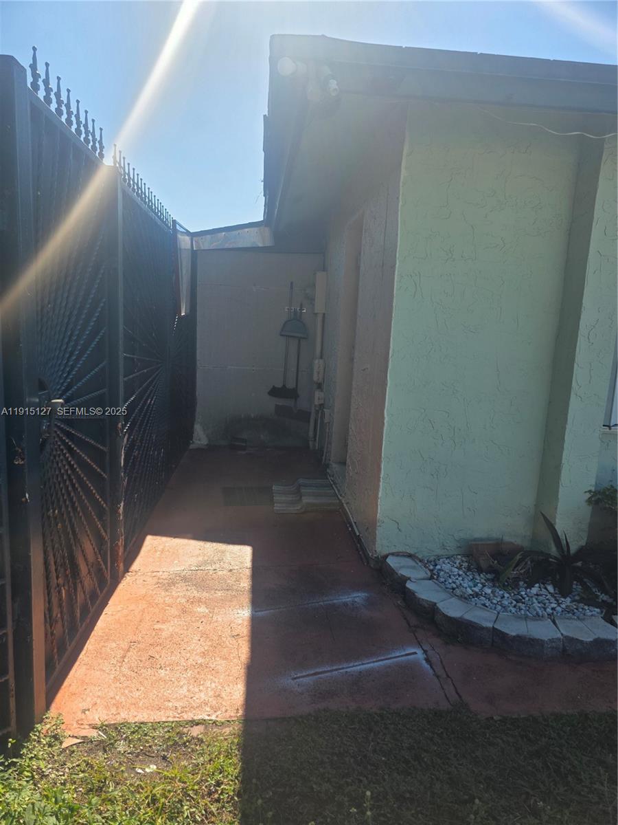 LES CHALETS II - Residential Lease