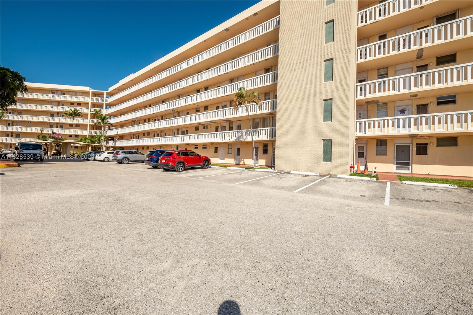 ONE OF THE BESTVIEWS IN THE BUILDING!!! TOP FLOOR UNIT WITH EXCELENT LOCATION AND LAUNDRY NEARBY. 55+ COMMUNITY WONDERFUL PLACE TO LIVE IN AVENTURA WITH MANY AMENITIES. INMACULATE APARTMENT ONE BEDROOM, ONE BATHROOM, LAMINATE AND TILE FLOOR, SCREENED BALCONY WITH MAULA LAKE VIEW. BEAUTIFUL KITCHEN AND BATH, CABLE, WATER AND INTERNET IS INCLUDED. SHUTTLE BUS, FREEBEE SERVICE, FULL OF AMENITIES, 5 POOLS,SAUNA, GYM, BILLIARD ROOM, MOVIE THEATHER, AND MORE. NICE CONDO SURROUNDED BY WATER. CLOSE TO EVERYTHING. AVENTURA MALL, BRIGHTLINE TRAIN STATION, PUBLIX, WALGREENS AND MUCH MORE. MUST SEE!