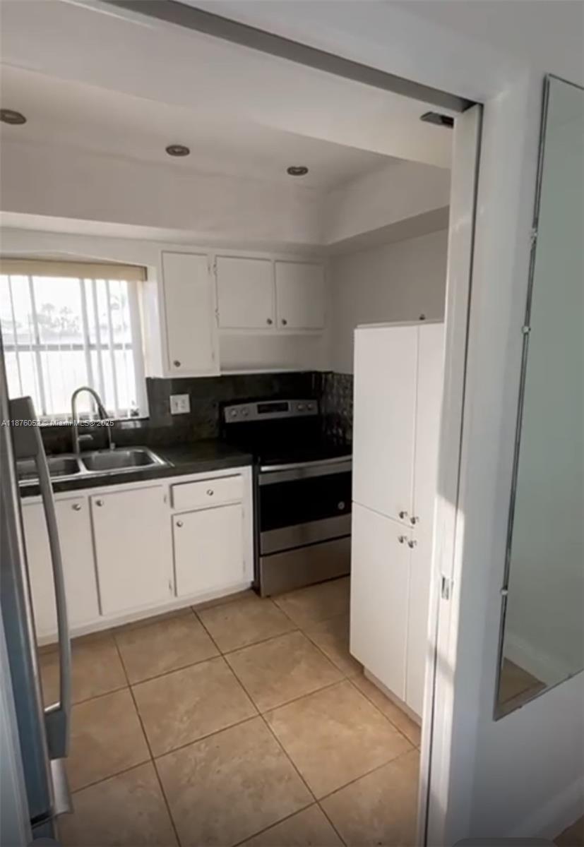 1bed, 1bath and a half, boasting 661 square feet. The property features a beautiful patio in the back. The apartment was just freshly painted. The community offers amenities such a heated pool, social events, pickle ball, a gym, and much more. There is a low maintenance fee.