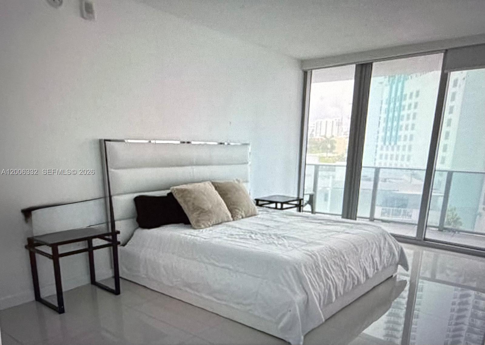 ARIA ON THE BAY CONDO - Residential
