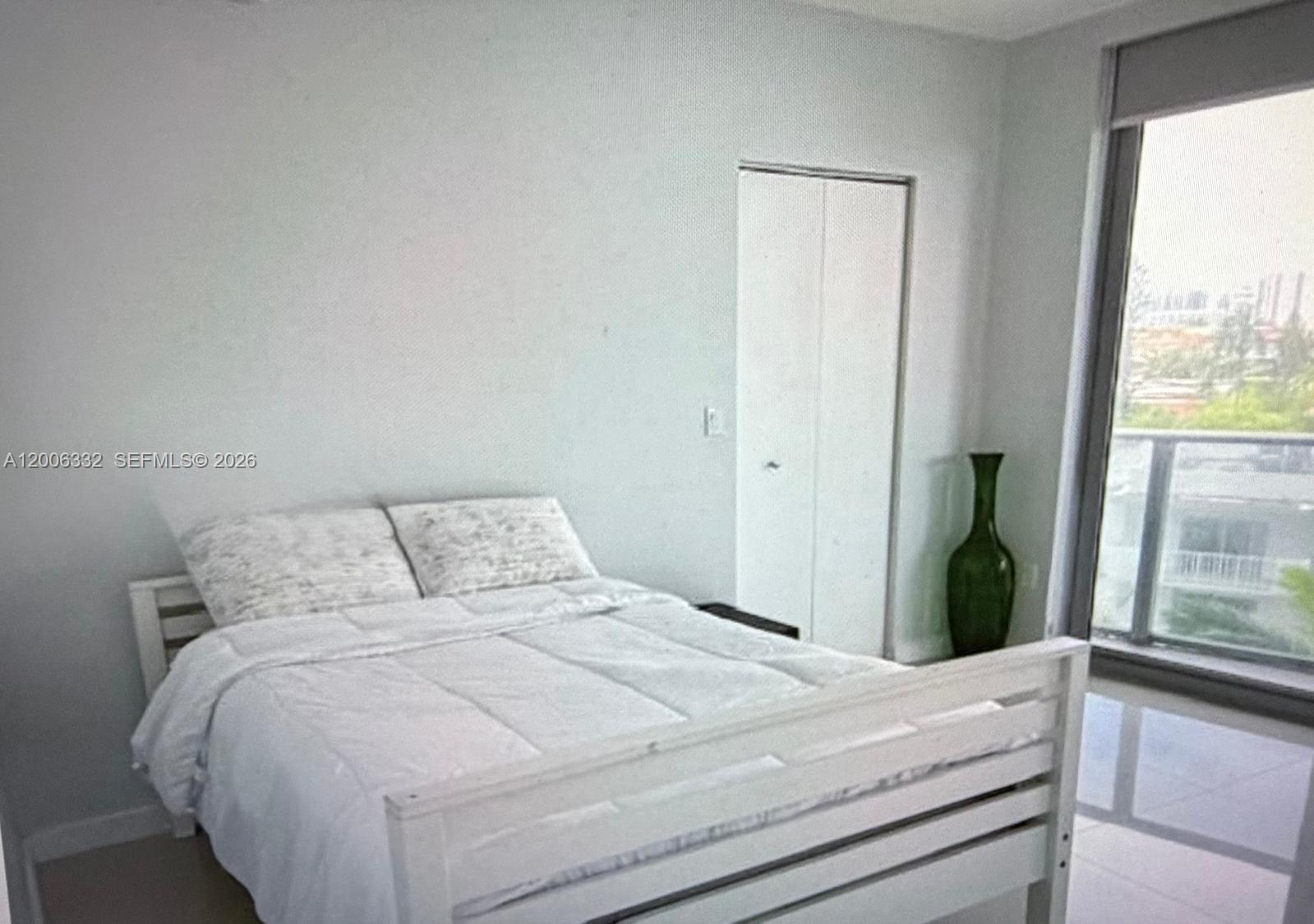 ARIA ON THE BAY CONDO - Residential