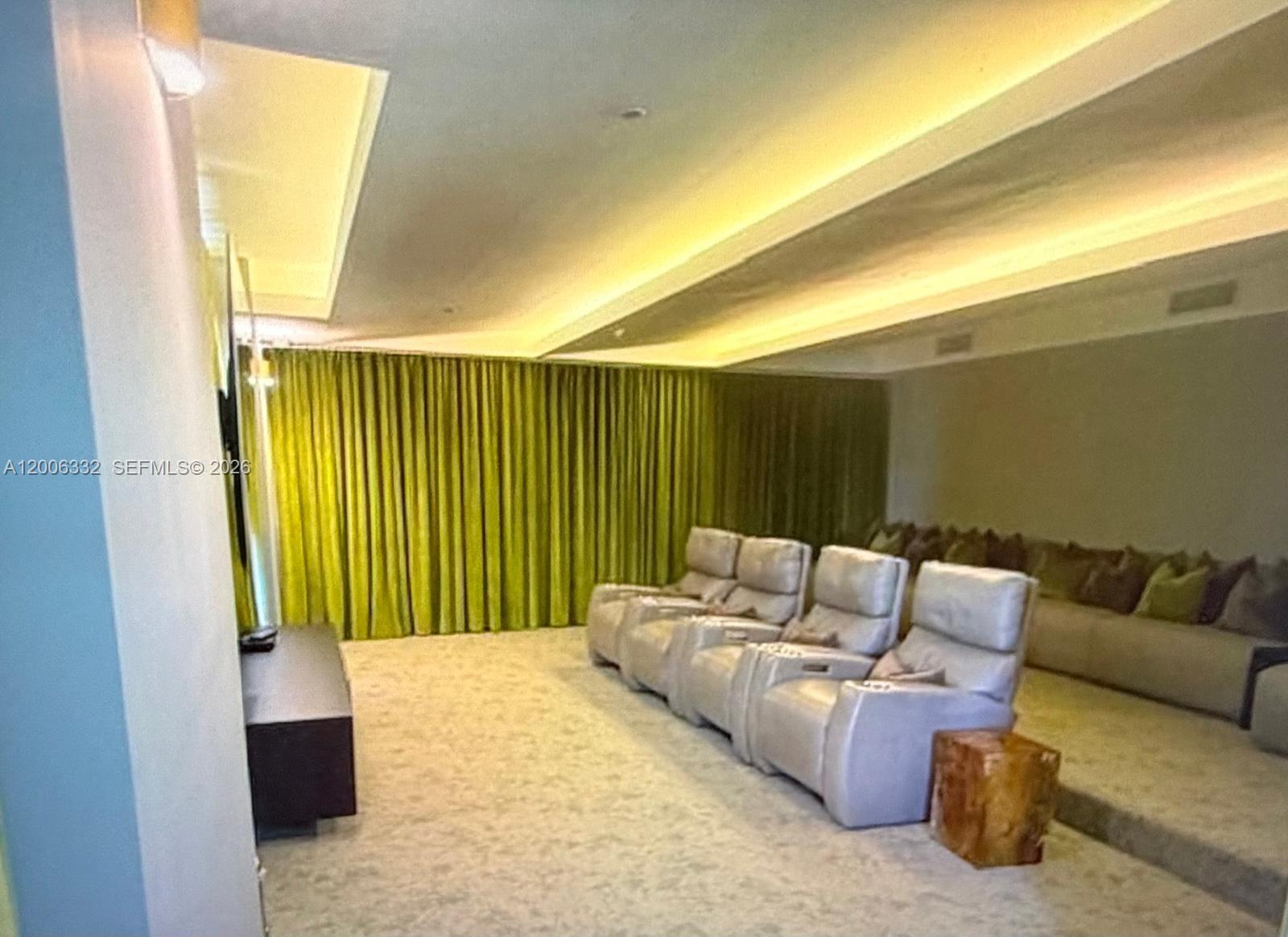 ARIA ON THE BAY CONDO - Residential