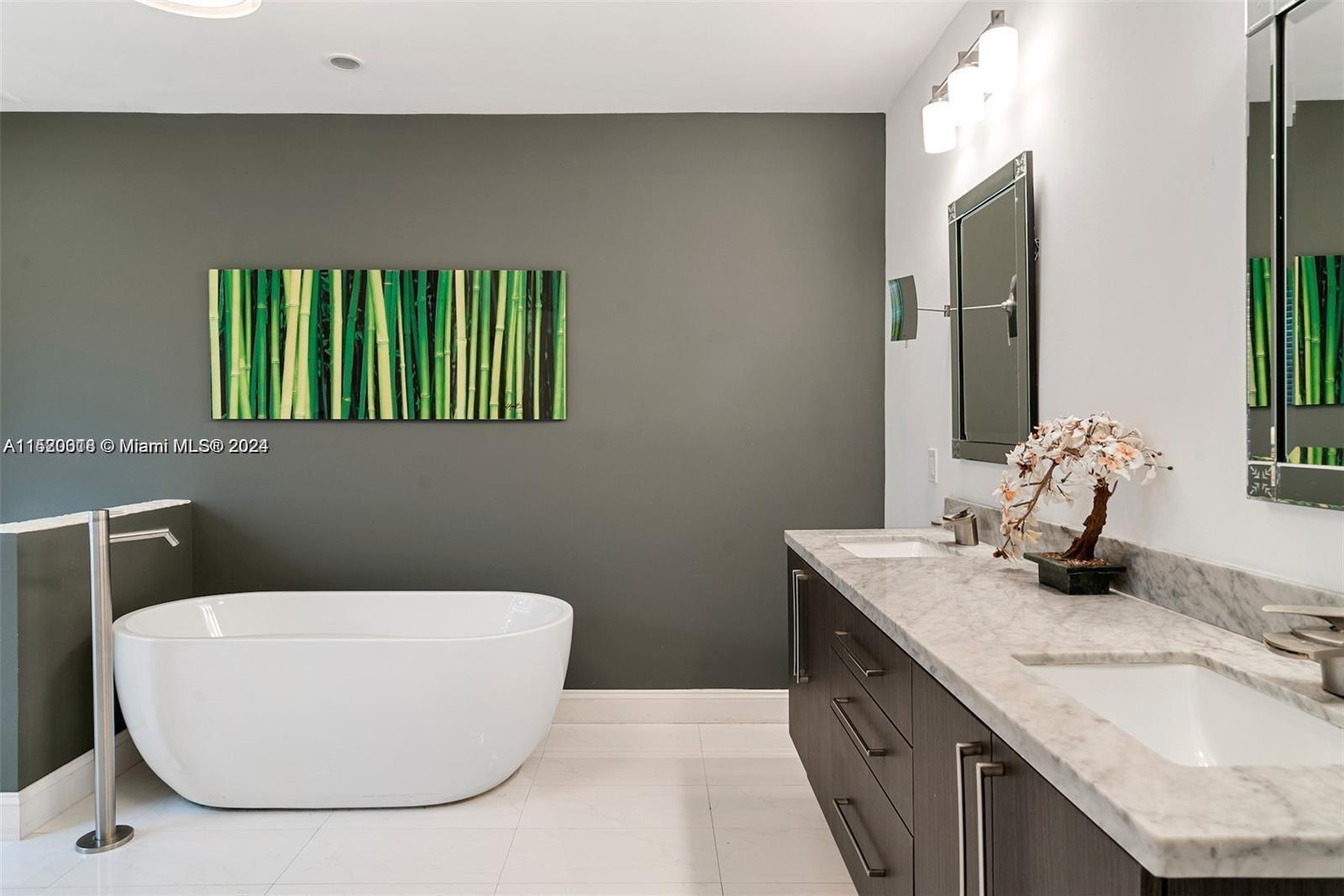 LA GORCE GOLF SUB - Residential