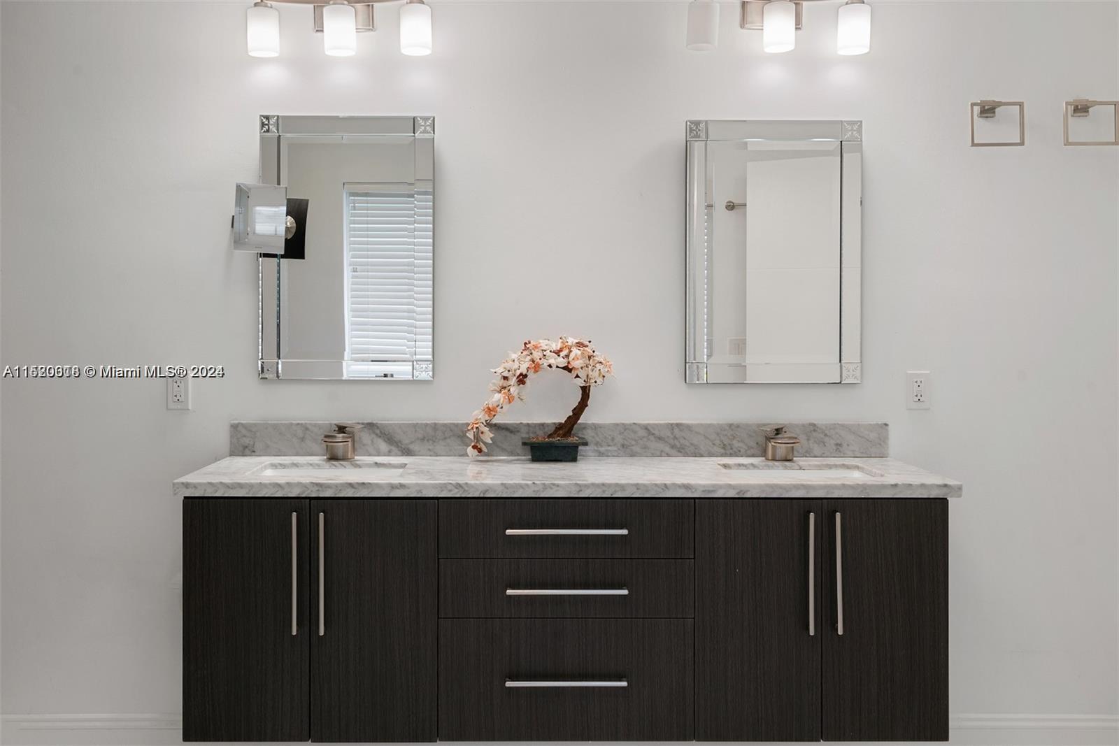 LA GORCE GOLF SUB - Residential