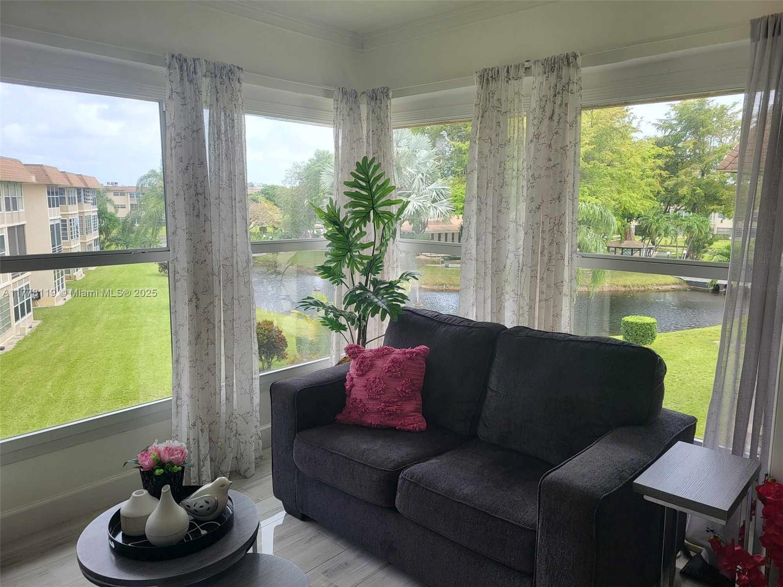 THISTLE GARDENS CONDO - Residential