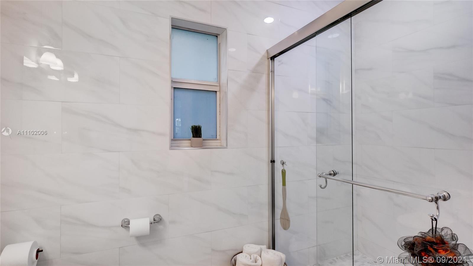 MIAMI SHORES SEC 5 - Residential