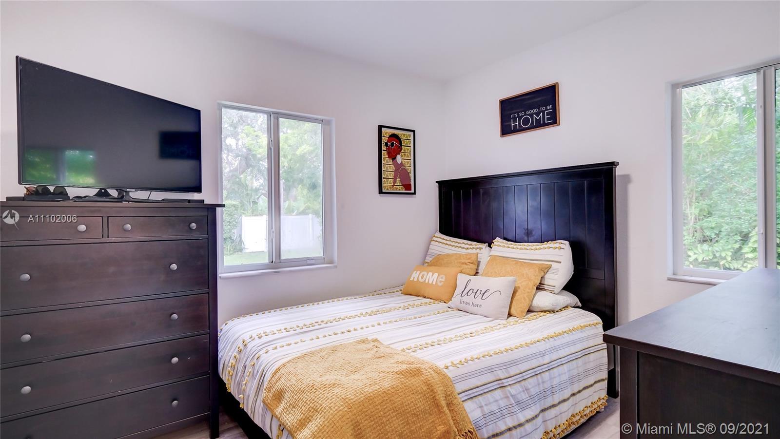 MIAMI SHORES SEC 5 - Residential