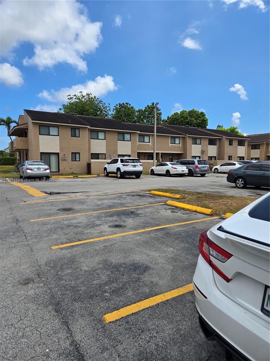 15421 SW 80 St 205