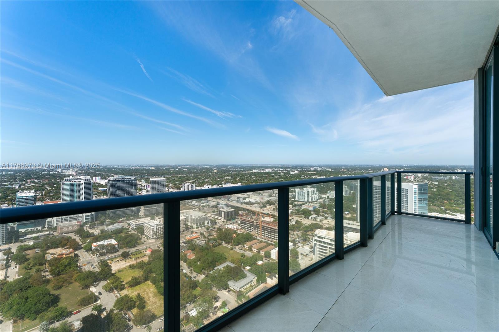 ONE PARAISO CONDO - Residential
