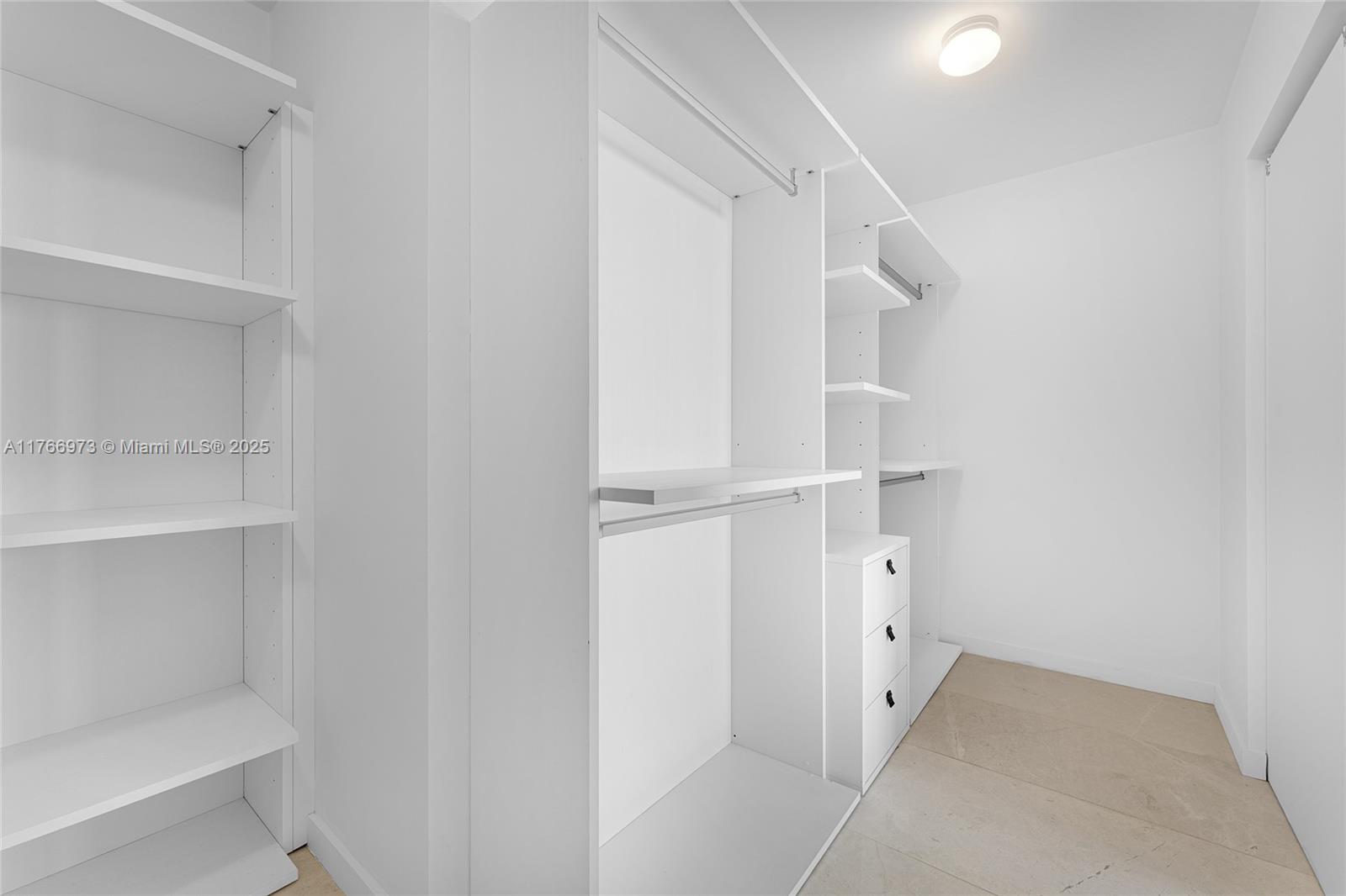 ONE PARAISO CONDO - Residential