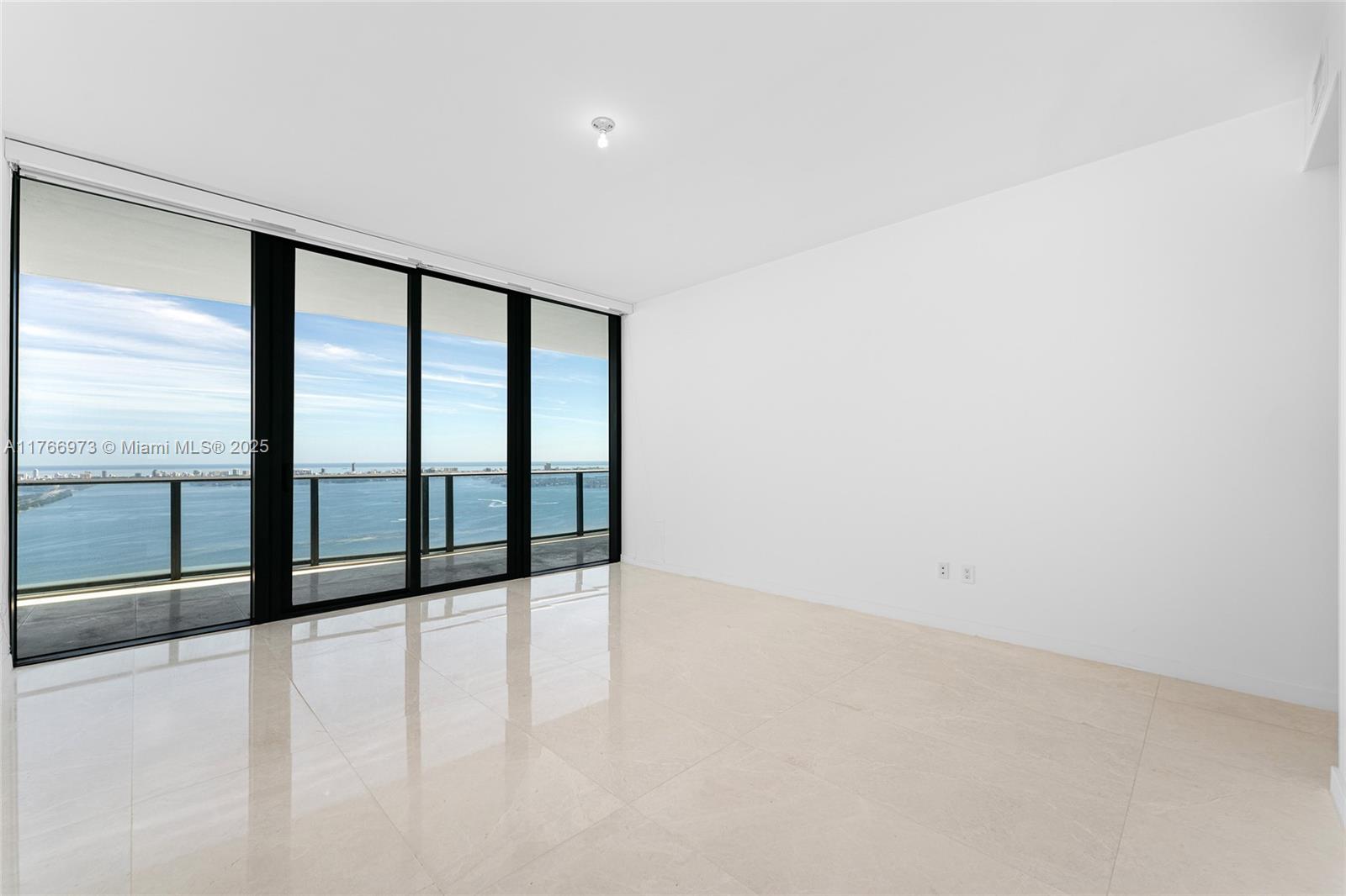 ONE PARAISO CONDO - Residential
