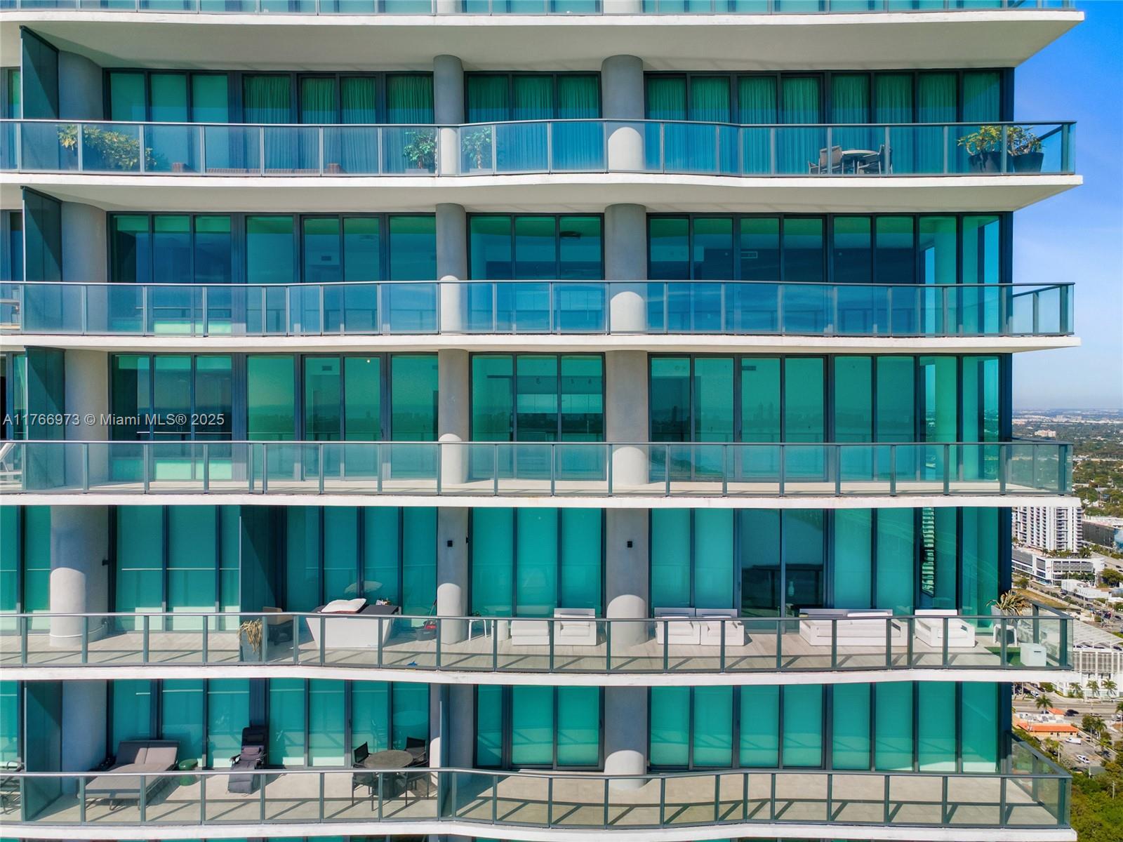 ONE PARAISO CONDO - Residential