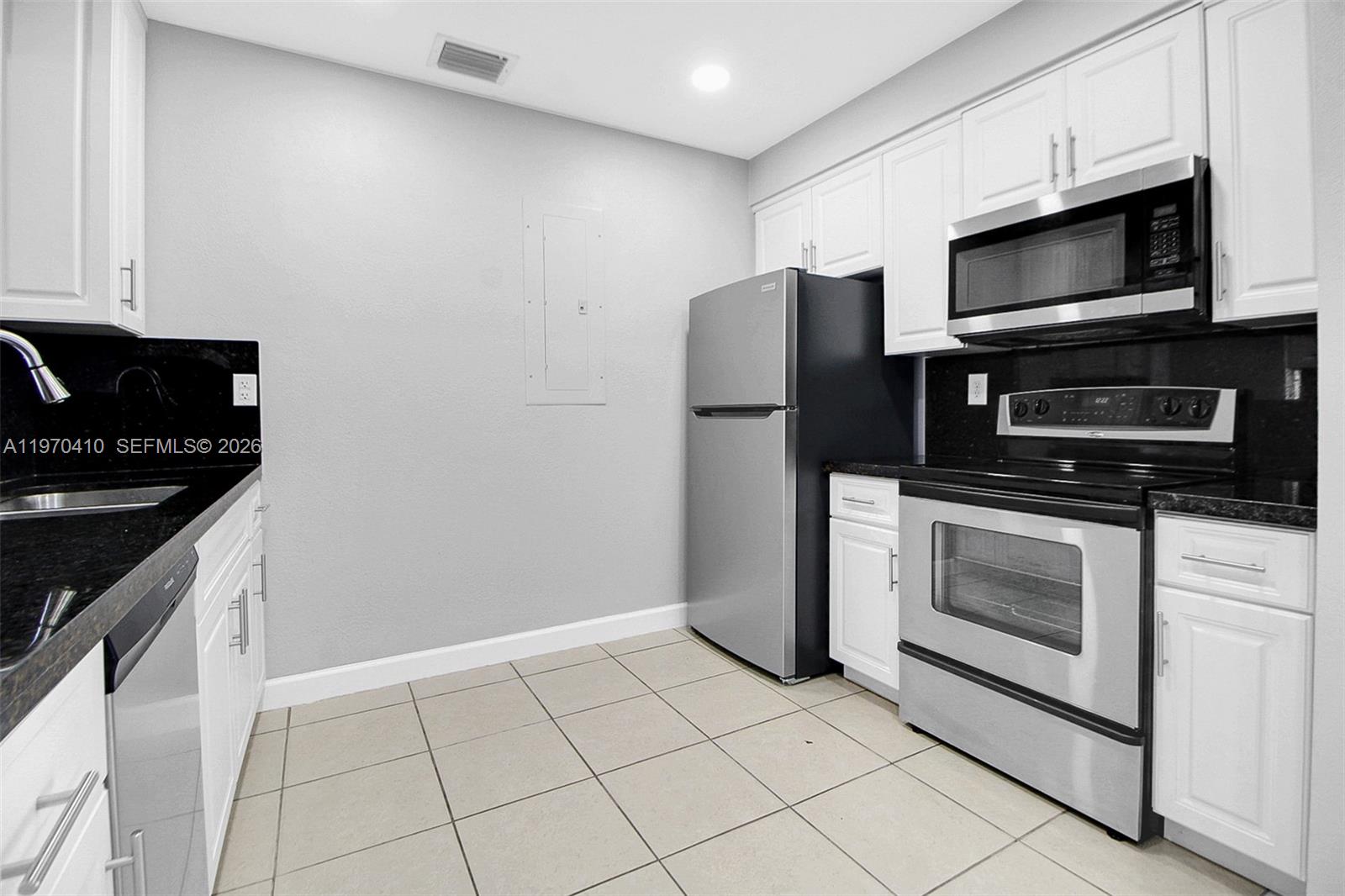 SOUTH MIAMI HEIGHTS ADDN - Residential Lease