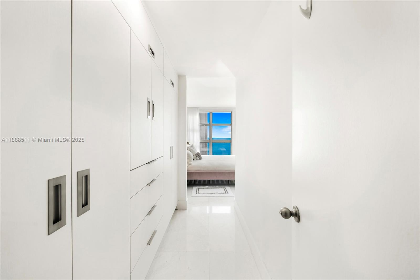 CRYSTAL HOUSE CONDO - Residential Lease