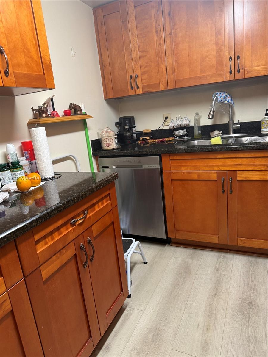 551 SW 135th Ave 111B
