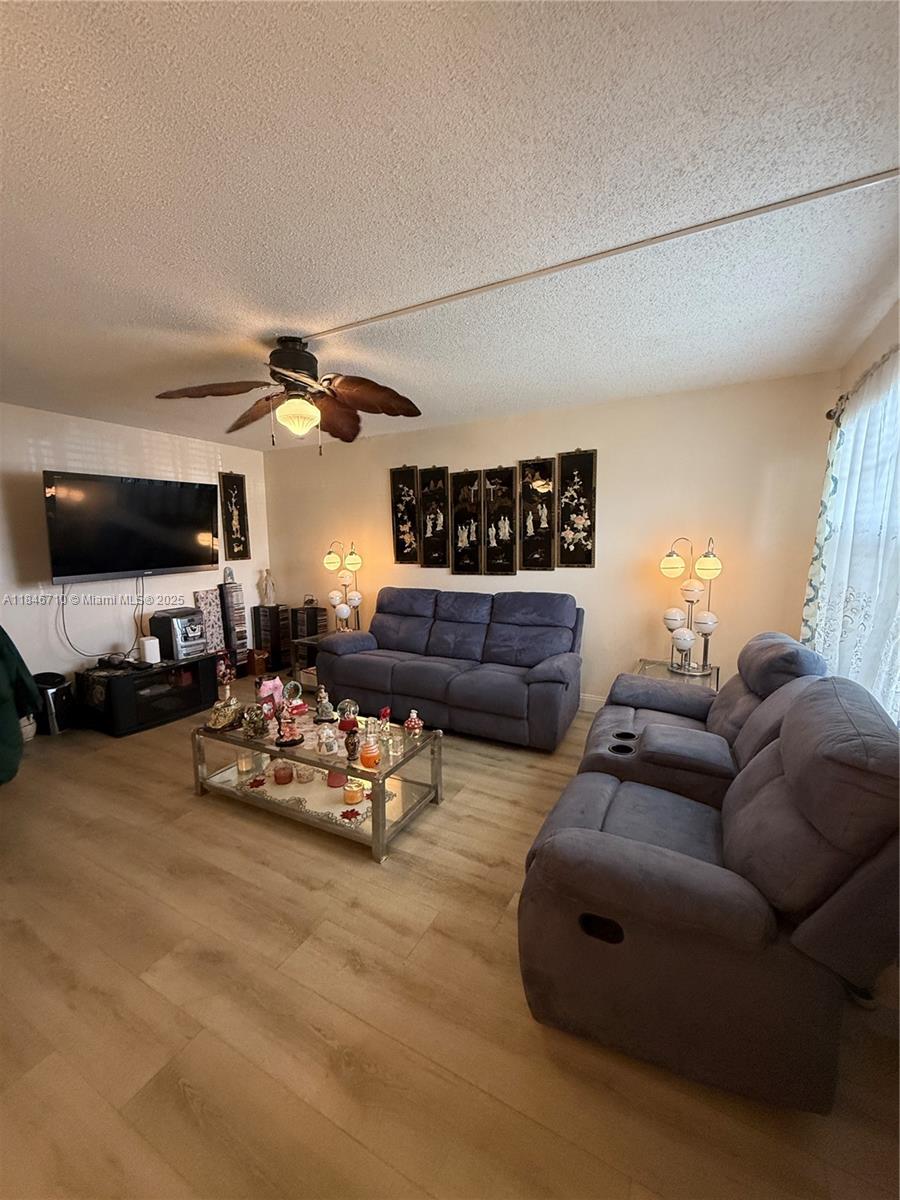 551 SW 135th Ave 111B