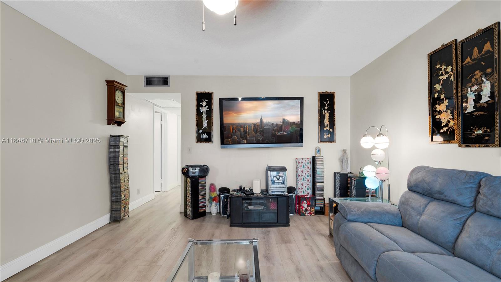 551 SW 135th Ave 111B