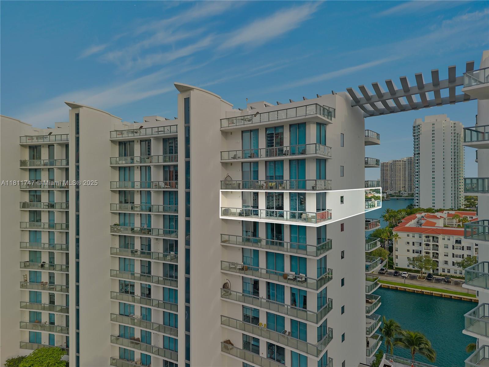 ECHO CONDO - Residential