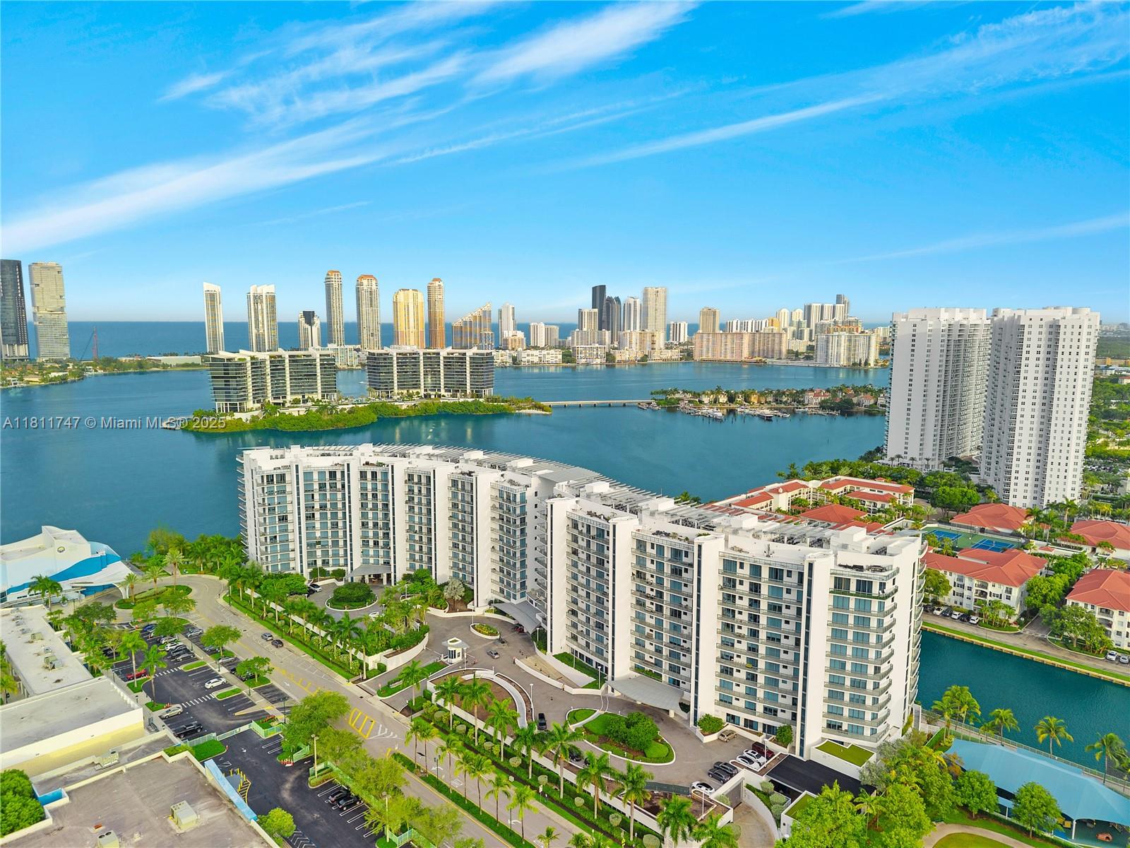 ECHO CONDO - Residential