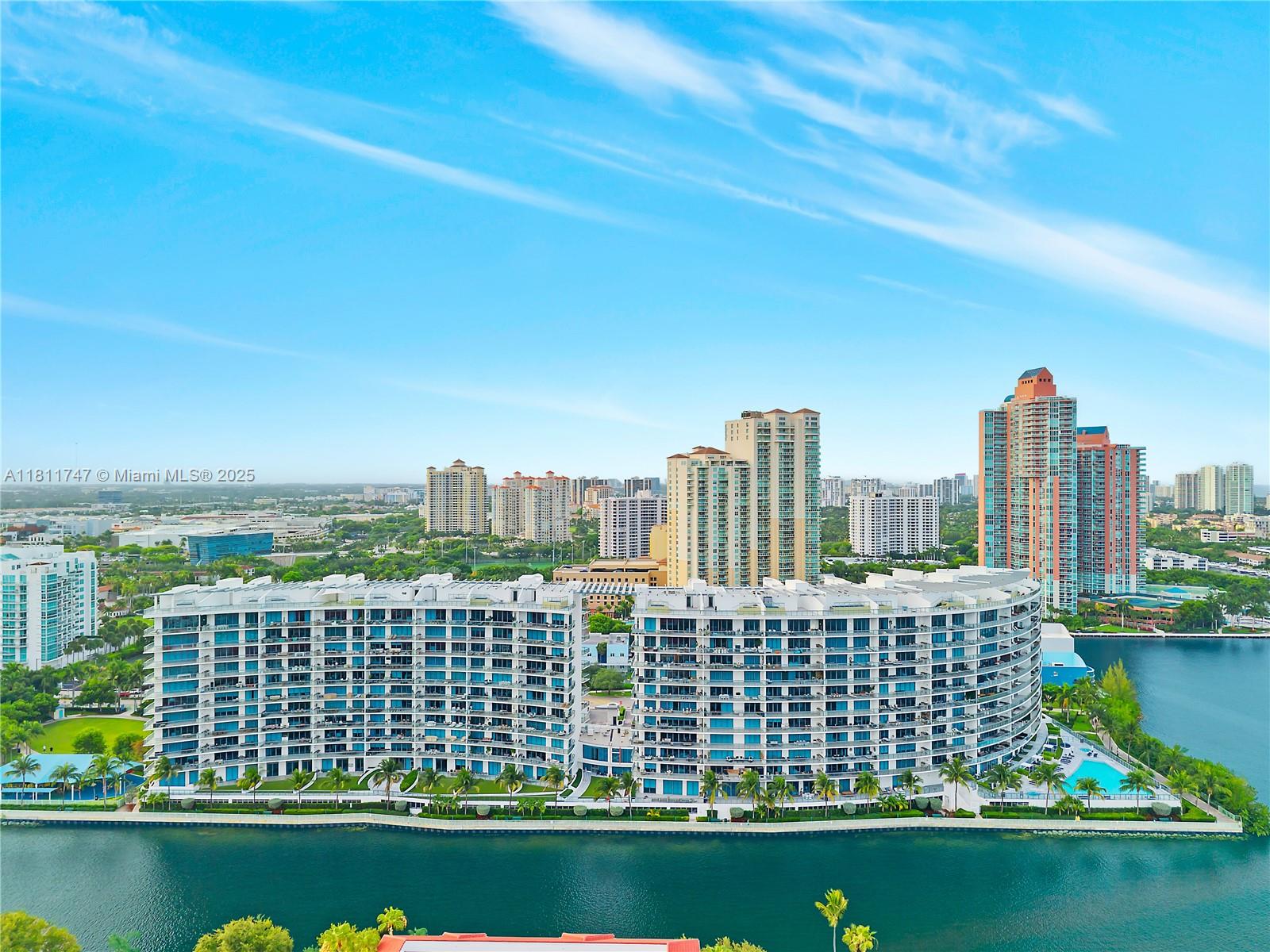 ECHO CONDO - Residential