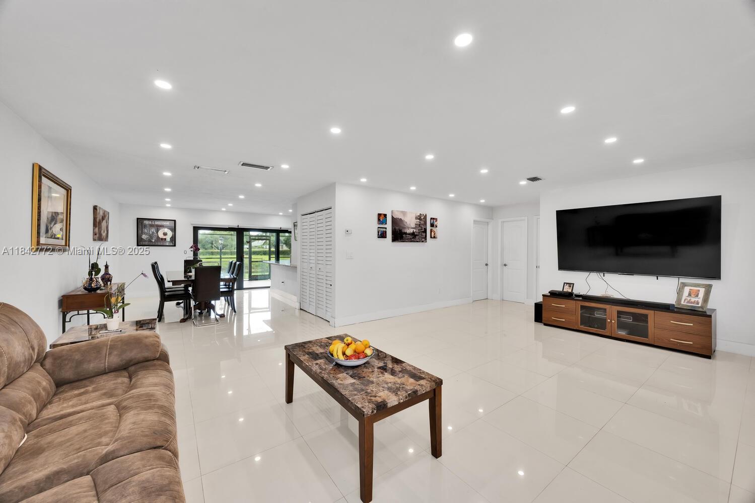 12313 SW 110th S Canal St Rd
