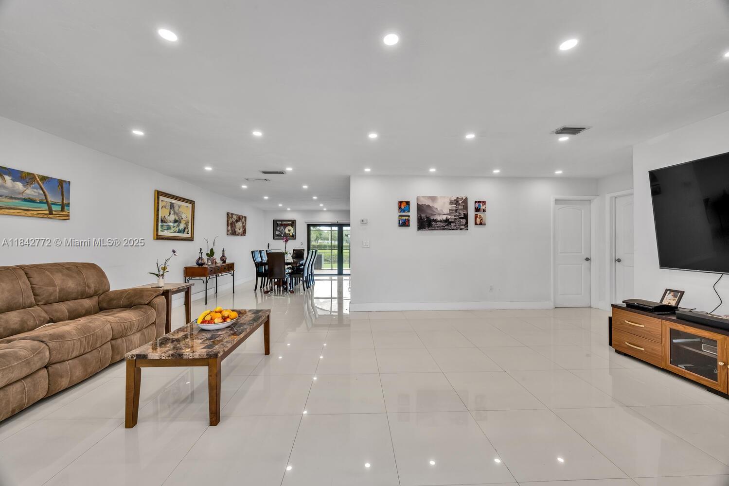 12313 SW 110th S Canal St Rd