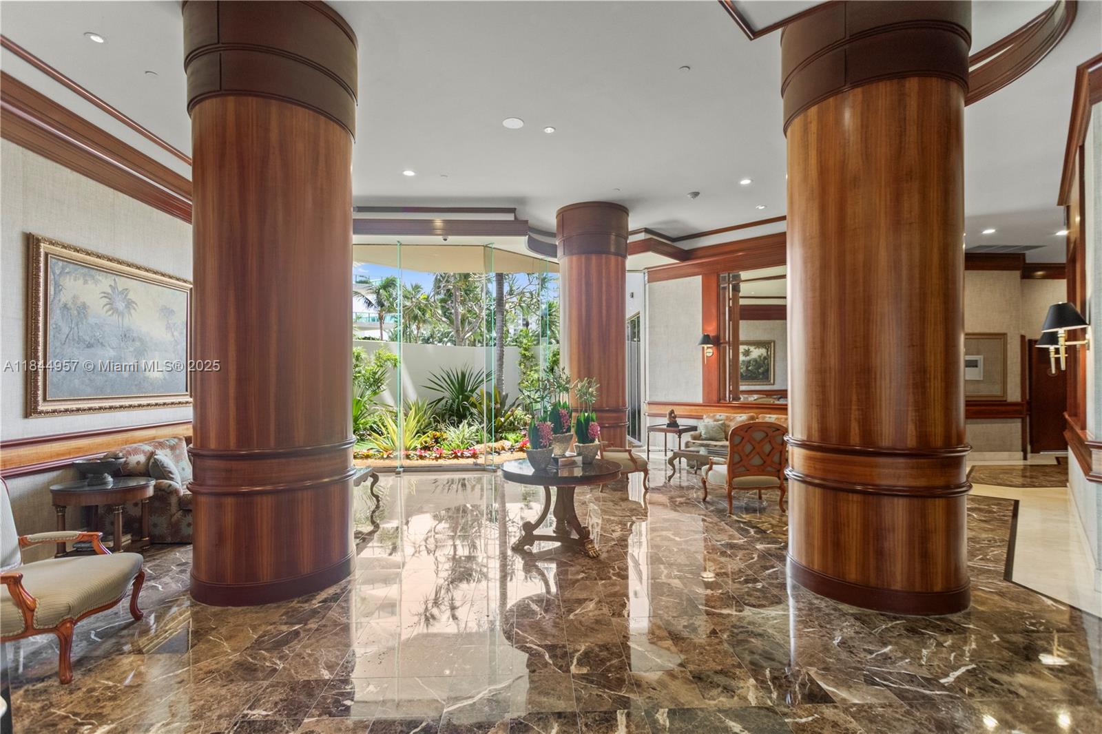 THE LANDMARK CONDO - Residential