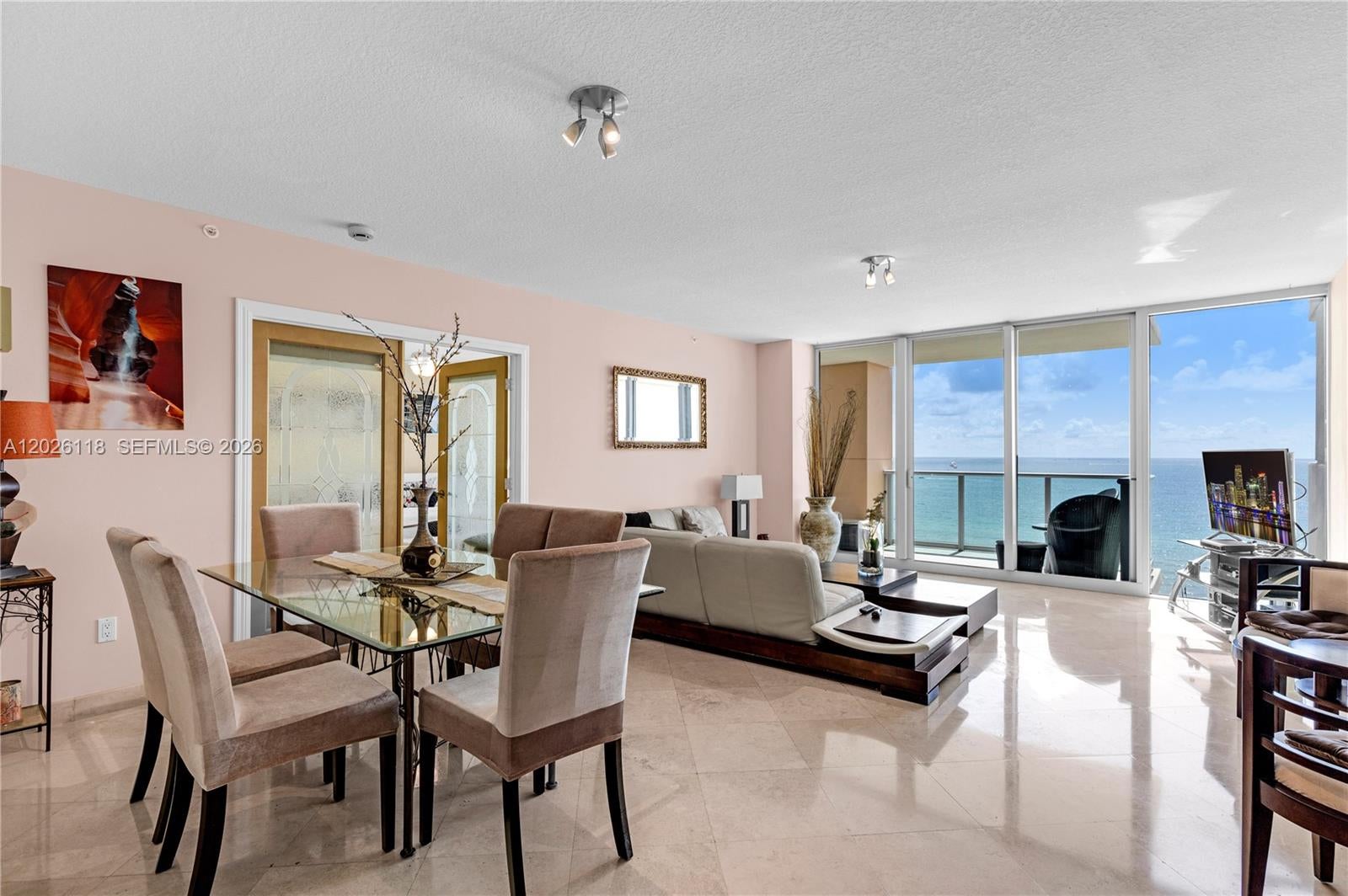 1455 Ocean Dr 1106