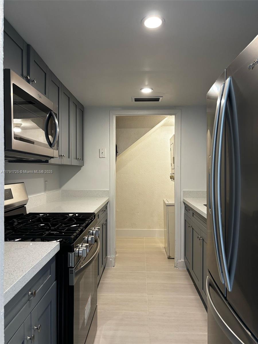 Rental Property at 1305 W 53rd St 401, Hialeah, Miami-Dade County, Florida - Bedrooms: 2 
Bathrooms: 2  - $2,500 MO.