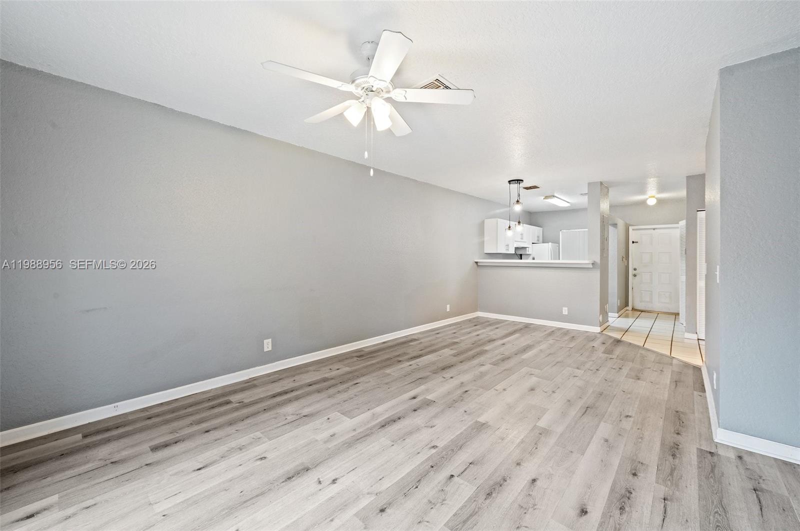 GARDENS OF SUNRISE CONDO - Residential Lease