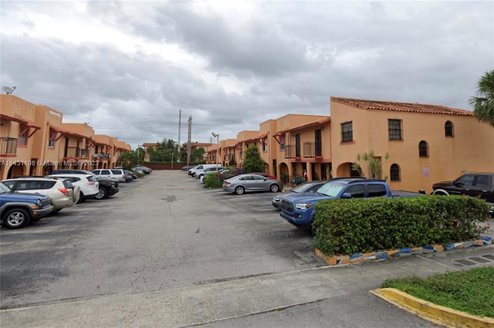 Featuring a spacious 2-bedroom, 1.5 bathroom townhouse, located in West area of Hialeah. Comes with a bonus room. Two parking spots available. Washer and Dryer inside unit.