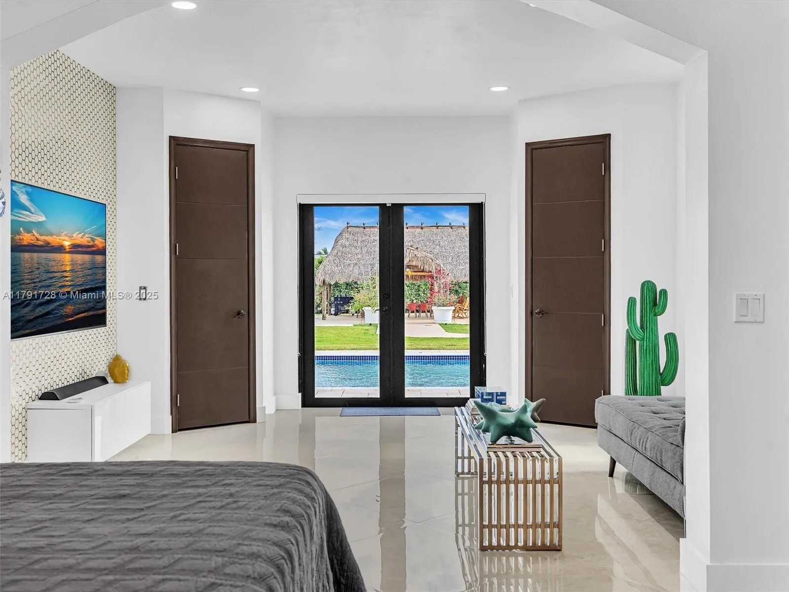 Homestead, Florida 33031, United States, 5 Bedrooms Bedrooms, ,4 BathroomsBathrooms,Residential,Active,119013