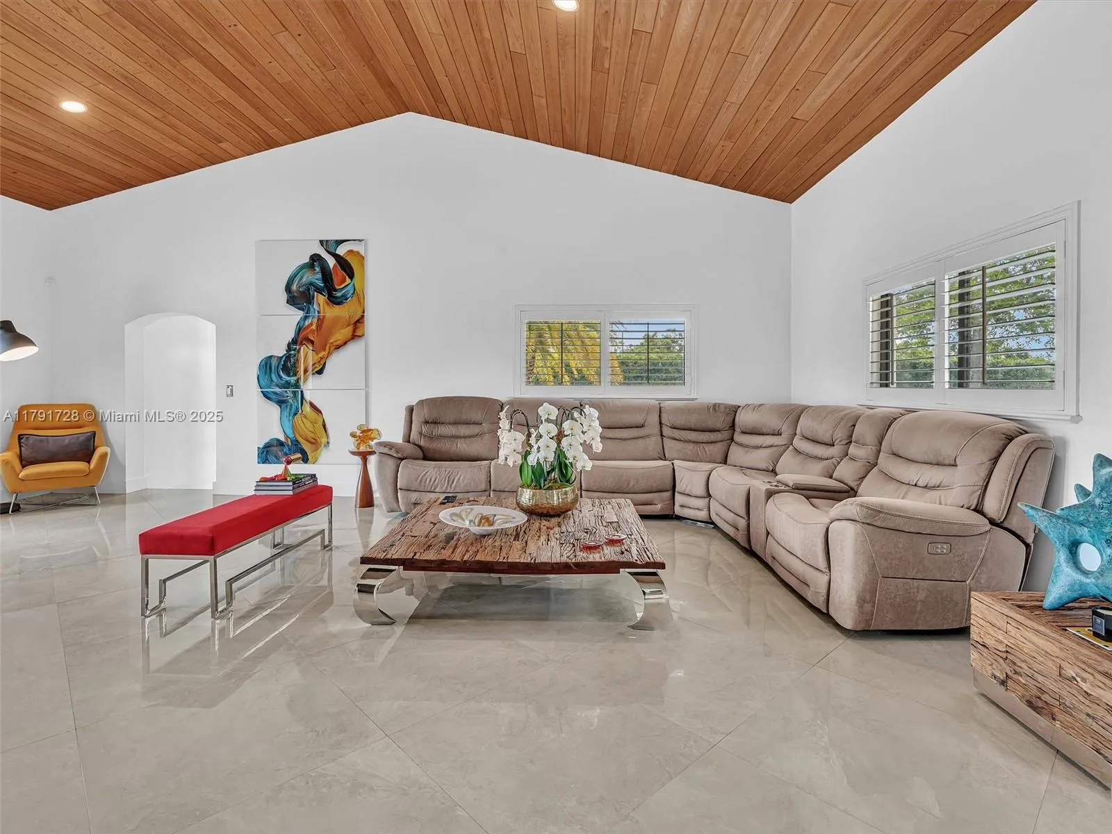 Homestead, Florida 33031, United States, 5 Bedrooms Bedrooms, ,4 BathroomsBathrooms,Residential,Active,119013