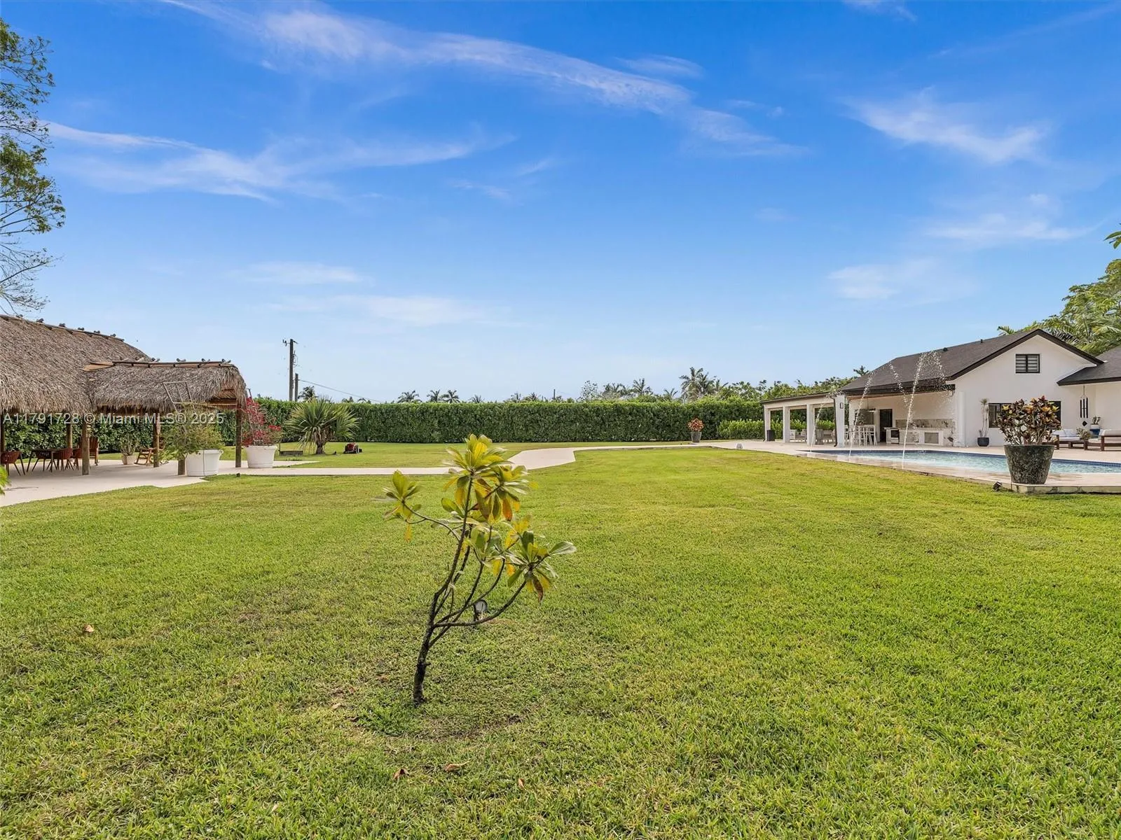 Homestead, Florida 33031, United States, 5 Bedrooms Bedrooms, ,4 BathroomsBathrooms,Residential,Active,119013