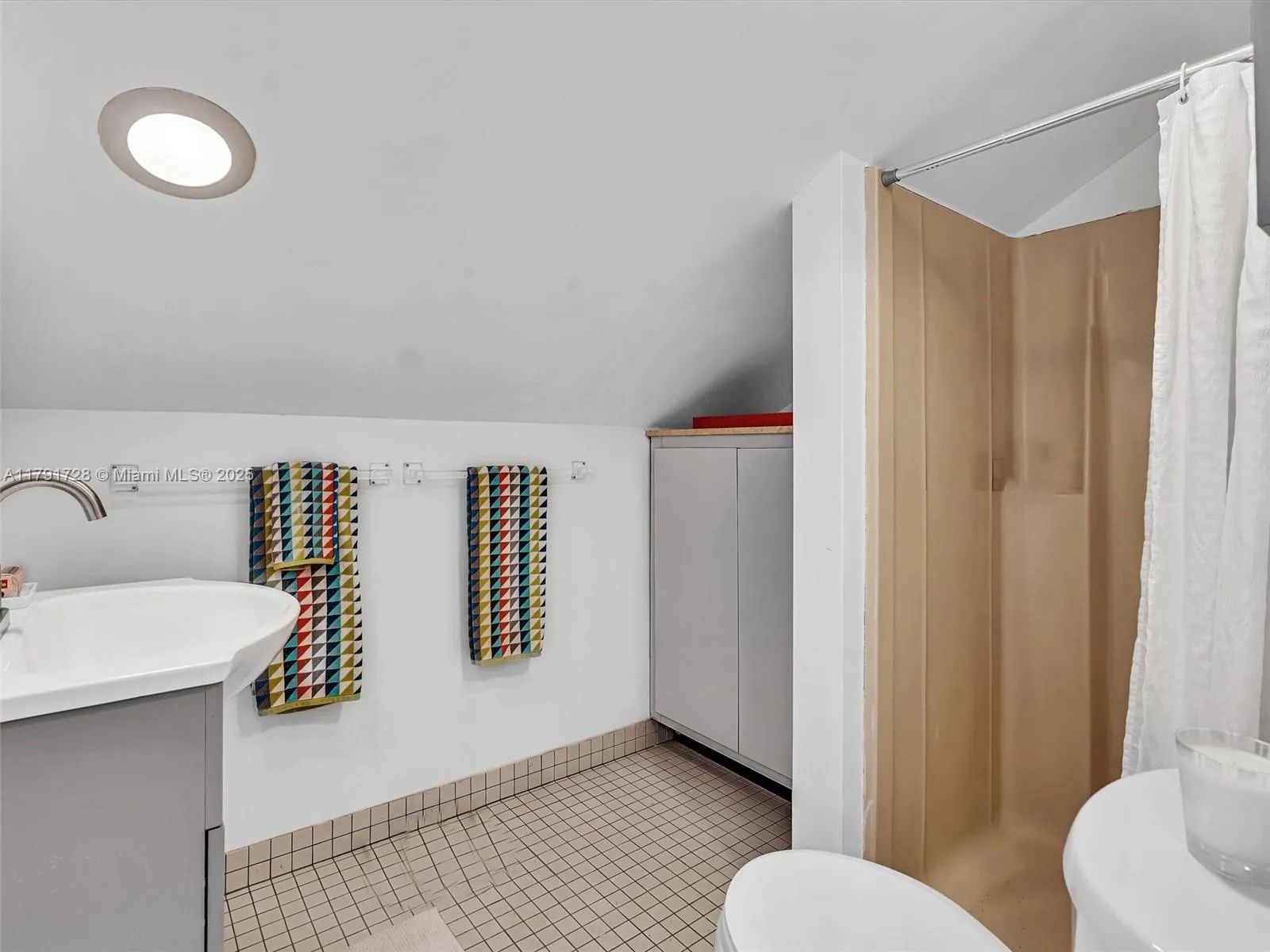 Homestead, Florida 33031, United States, 5 Bedrooms Bedrooms, ,4 BathroomsBathrooms,Residential,Active,119013