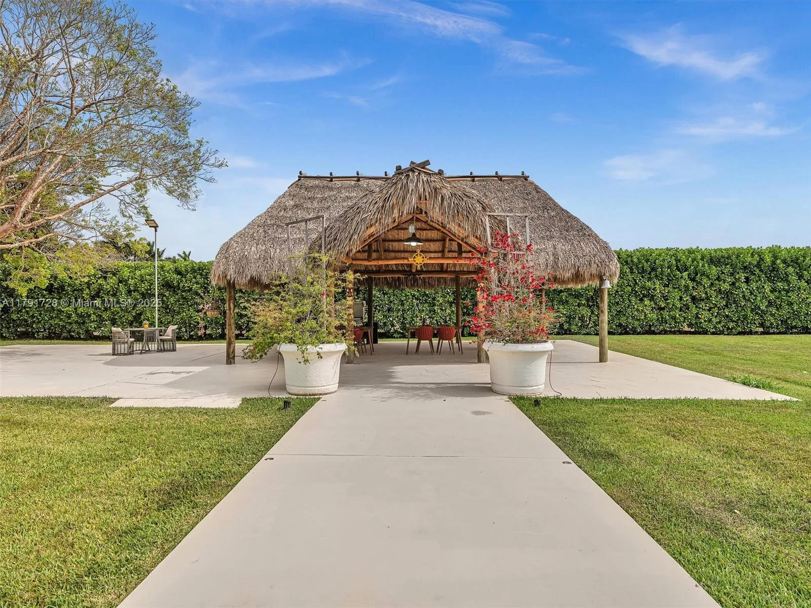 Homestead, Florida 33031, United States, 5 Bedrooms Bedrooms, ,4 BathroomsBathrooms,Residential,Active,119013