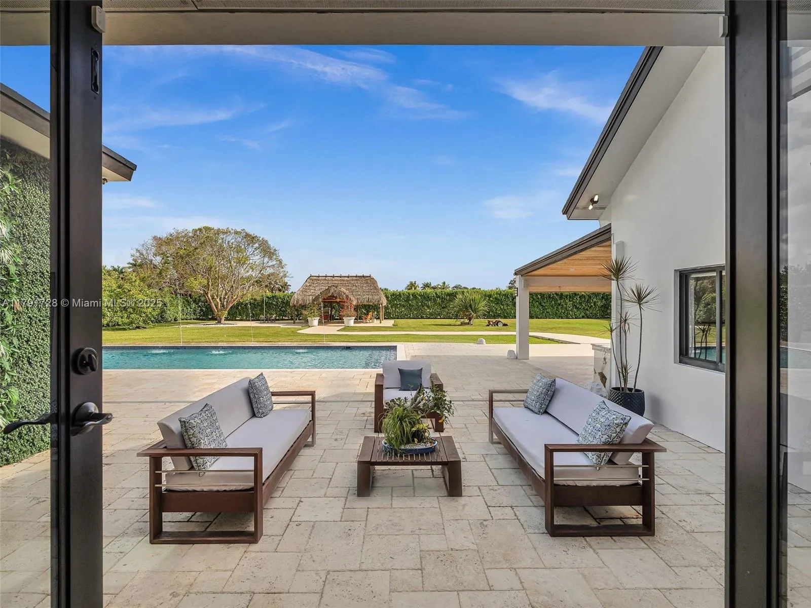 Homestead, Florida 33031, United States, 5 Bedrooms Bedrooms, ,4 BathroomsBathrooms,Residential,Active,119013