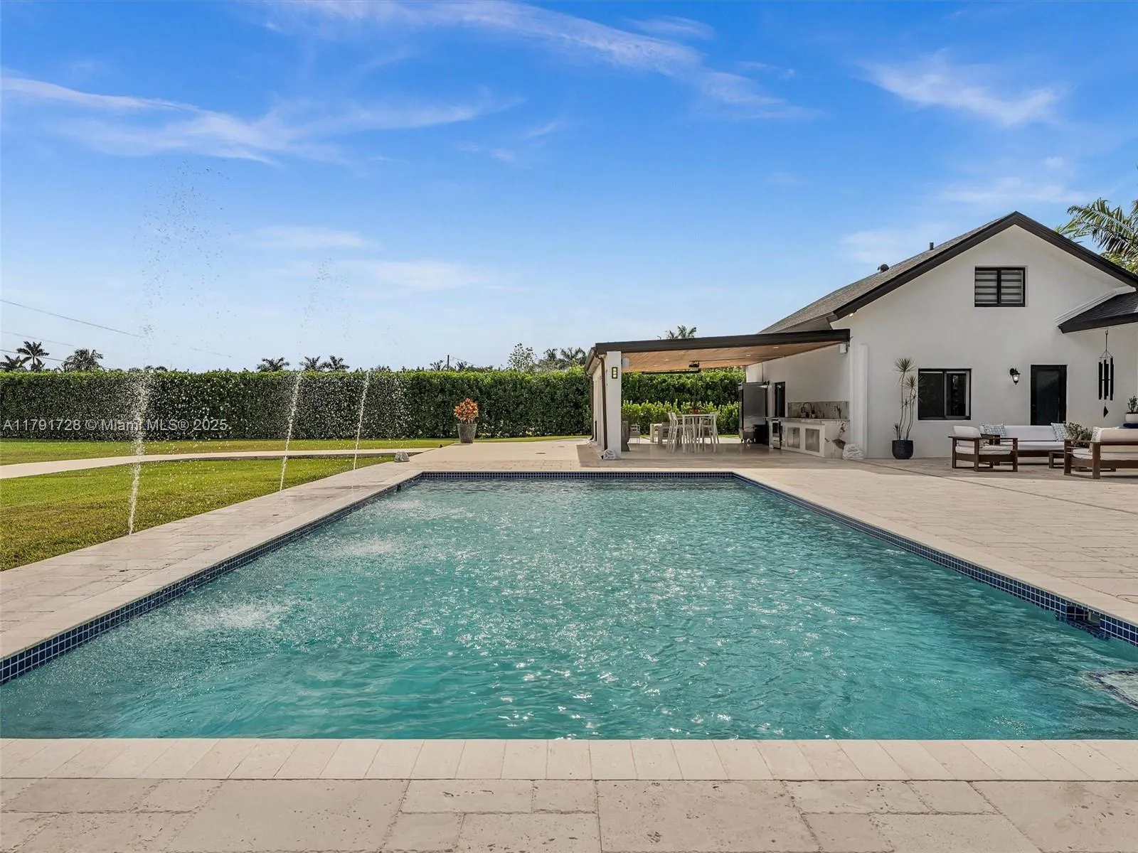 Homestead, Florida 33031, United States, 5 Bedrooms Bedrooms, ,4 BathroomsBathrooms,Residential,Active,119013