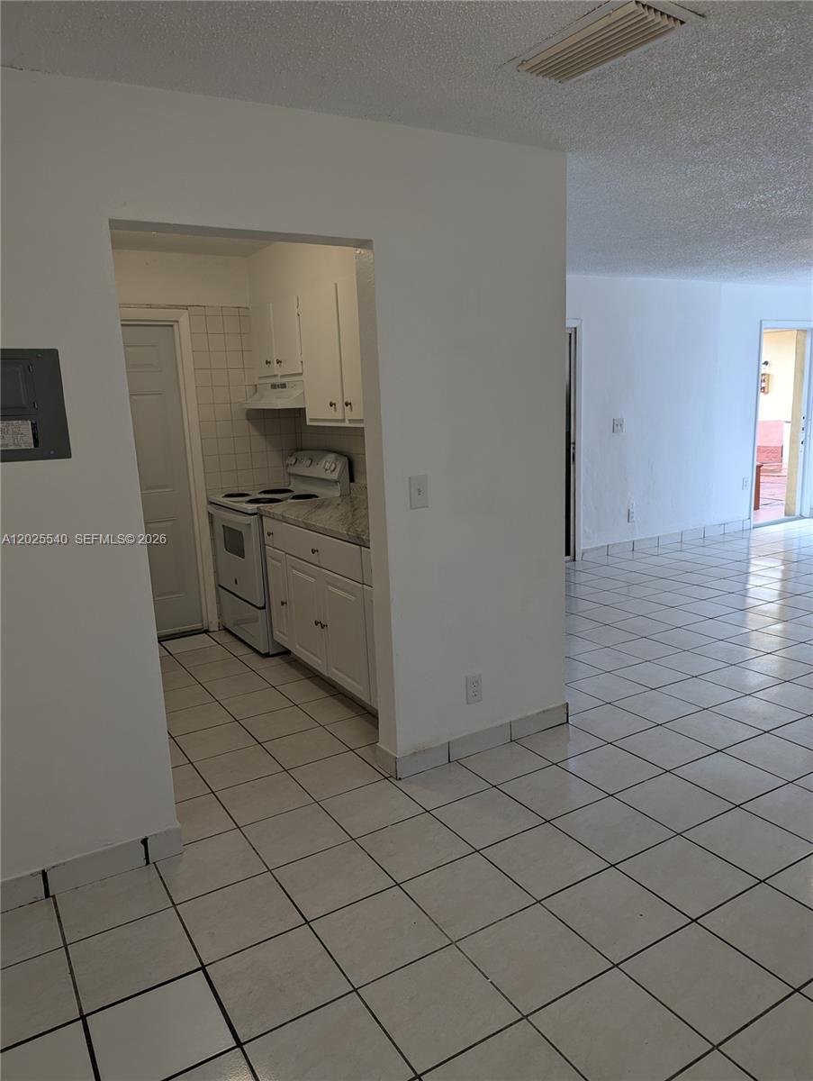 1830 Sheridan St 101