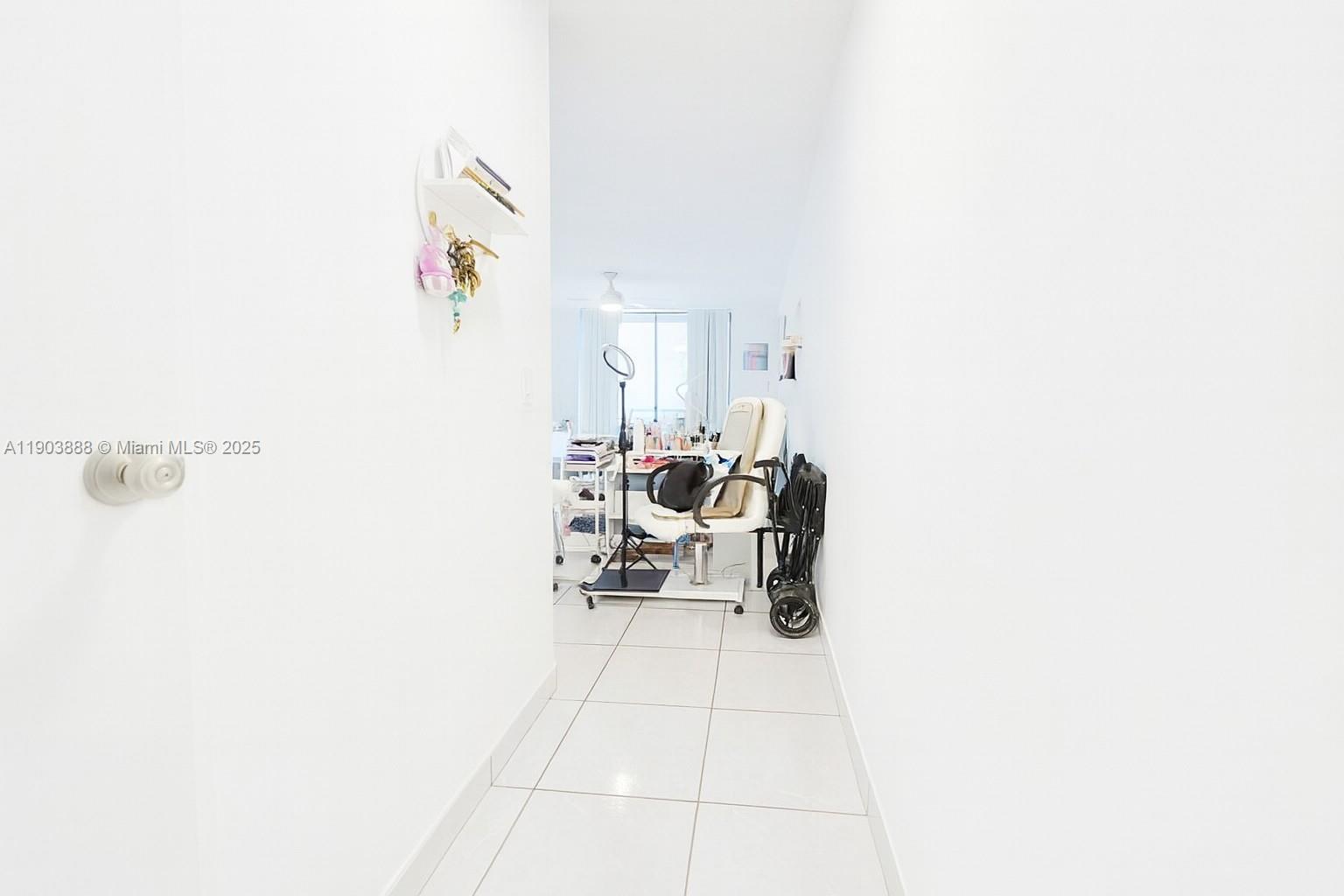 CARLTON BAY CONDO - Residential